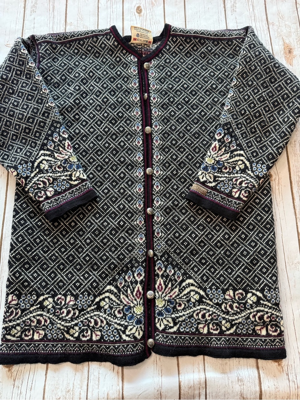 Vintage 90’s Dale of Norway Black & Cream Nordic Floral New Wool Cardigan Jacket